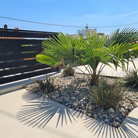 Villa Adriatic, Apartment Chiara With Sea View And Heated Swimming Pool, Free Private Parking, Icici Exterior foto